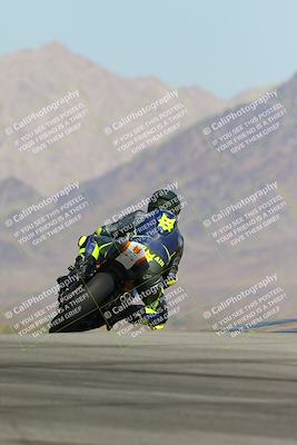 media/Oct-06-2024-Race Pace (Sun) [[d7d39ec7ad]]/10-Turn 9 Backside (1105am)/